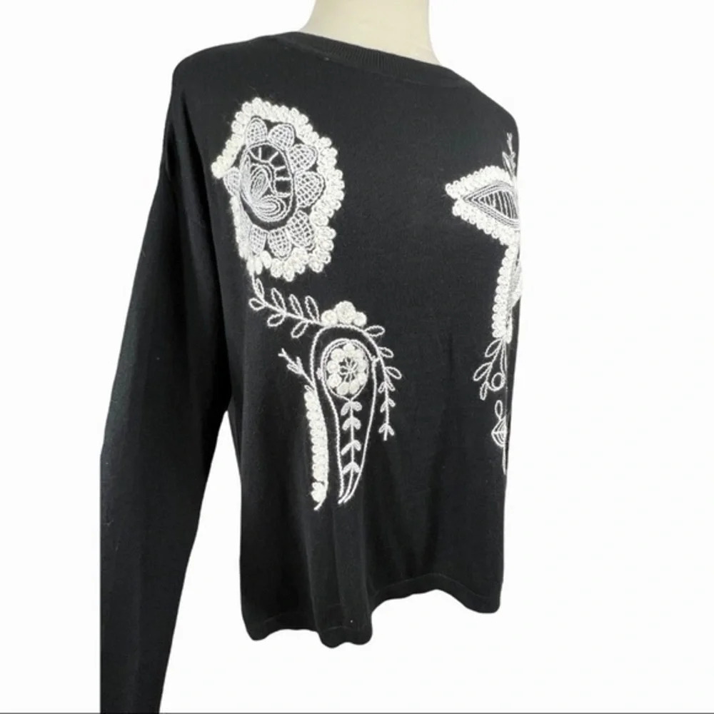 Chaps Ralph Lauren black and white sweater with paisley floral embroidery Large - Picture 5 of 11